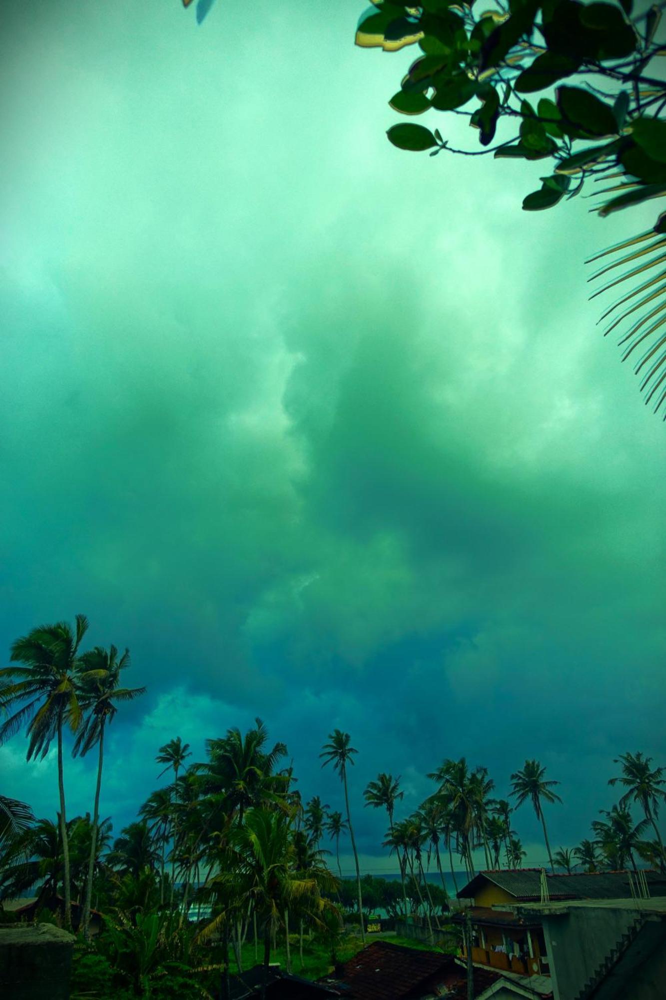 Surf View Point Ahangama Bagian luar foto